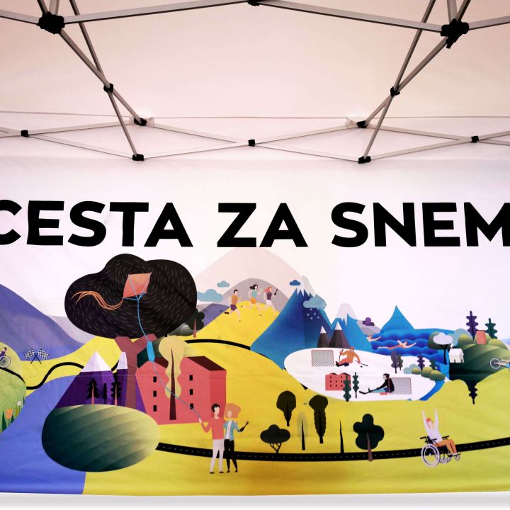 Neperšlampama vakarėlių palapinė su atsparumu vėjui